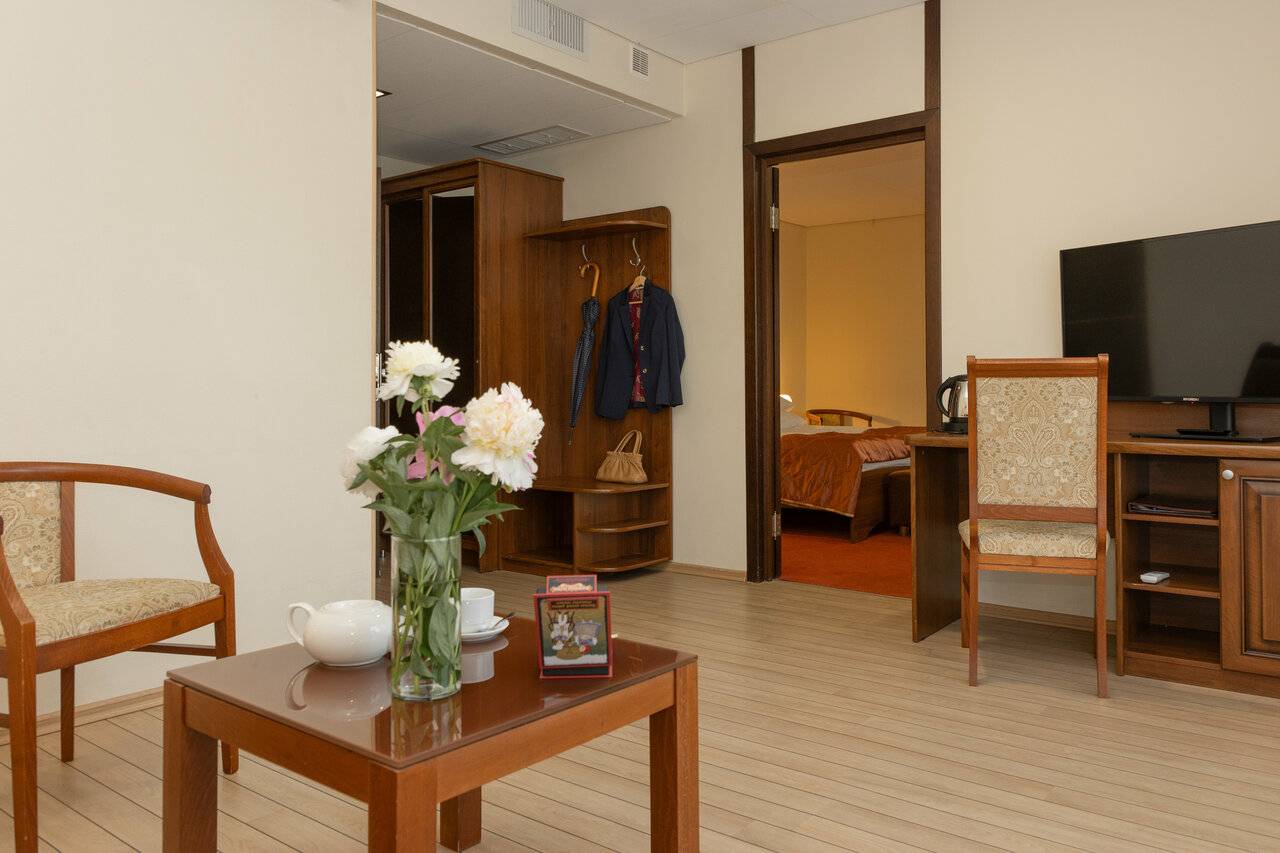 Фотографии номера Люкс с видом на реку в Гостинице 40-й меридиан Арбат Коломна